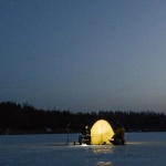 Развлечения в походном укрытии во время непогоды