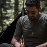 Азартные развлечения в дикой природе и цифровой детокс у костра